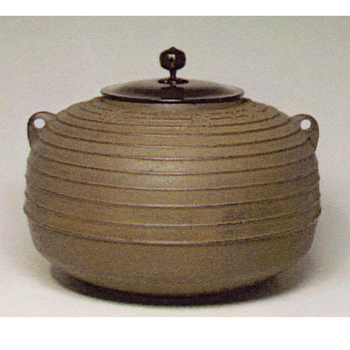 炉釜 炉用 平丸筋入【販売】-茶道具は京都しみず孔昌堂