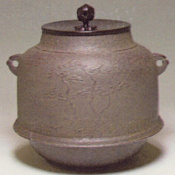 風炉 小釜 真形羽付浜松【販売】-茶道具は京都しみず孔昌堂