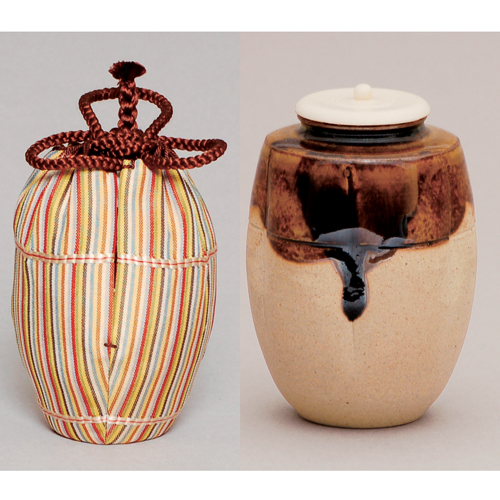 茶道具・中興名物・染川写 茶入・高取焼・高取喜恵 造・裂地／白地小牡丹金襴 茶道具 茶入（ちゃいれ） 茶入 高取焼 中興名物 染川写 仕覆