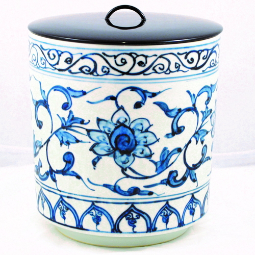 津國屋瑞泉 水指 染付唐草【販売】-茶道具は京都しみず孔昌堂